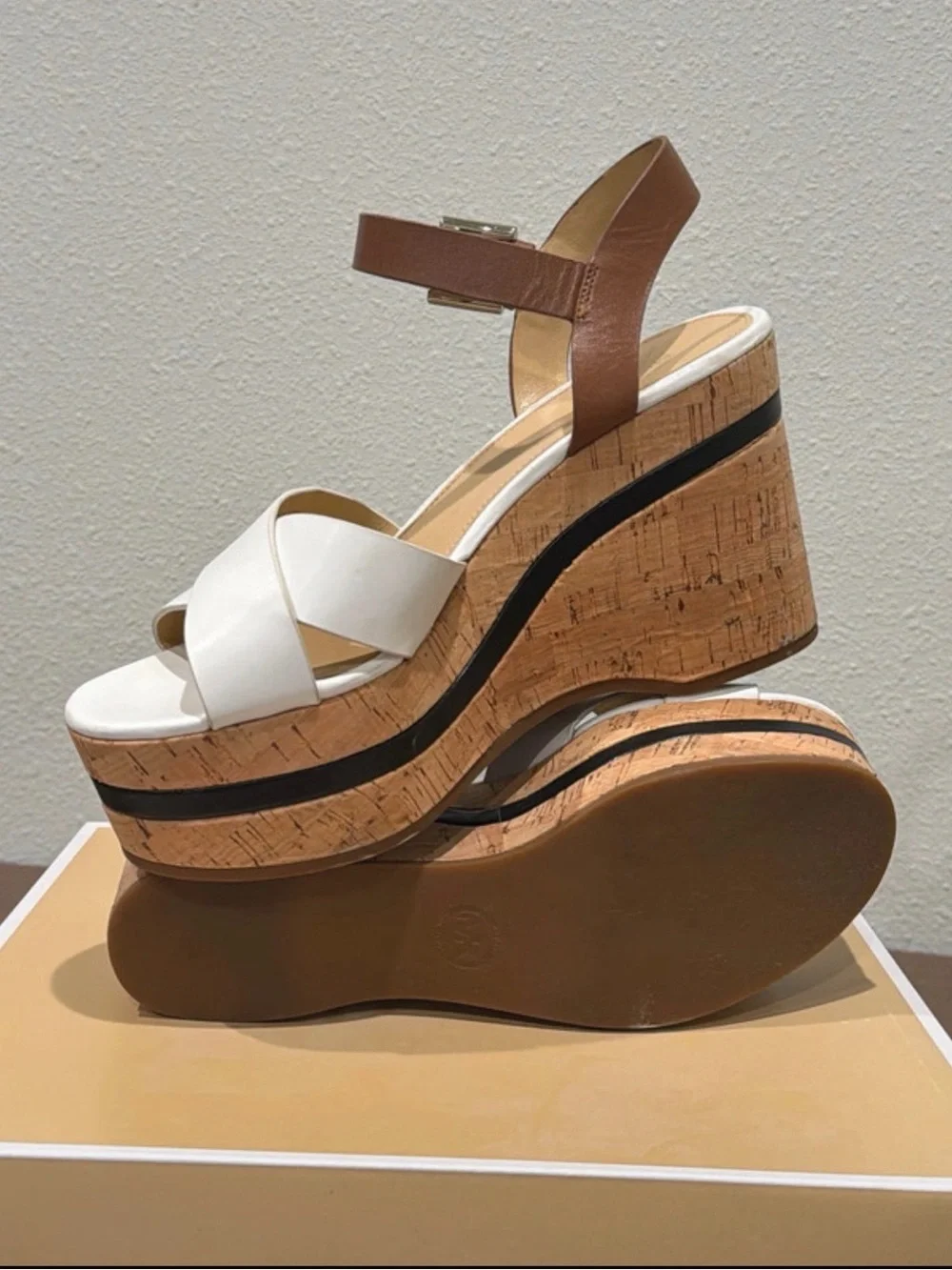 Michael Kors White & Luggage Leather Cork Platform Wedge Sandals – Size 8